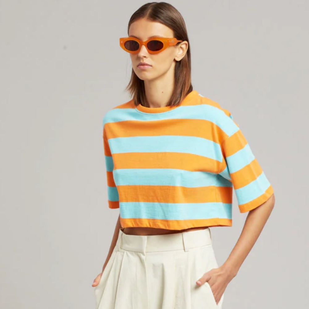 The Frankie Shop KARINA CROPPED T-SHIRT 
Orange/ Blue size M/L